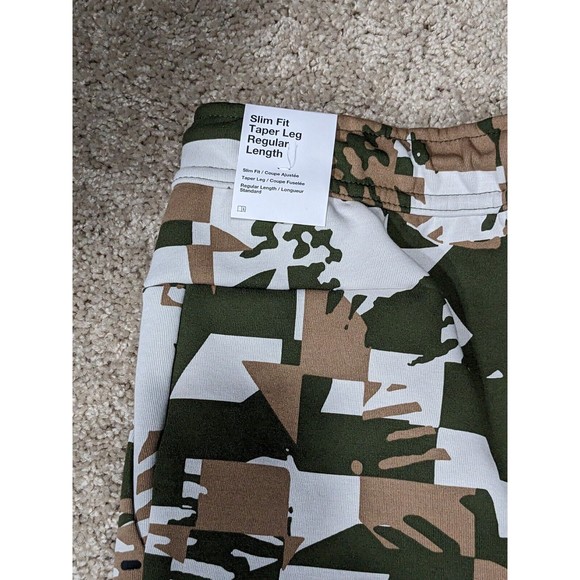 Nike Sportswear Tech Fleece Camo Jogger DM6472-072 Men Size Medium NWT - Picture 5 of 5